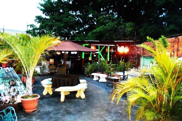 Hotel Suites Los Jicaros (San Pedro Sula)